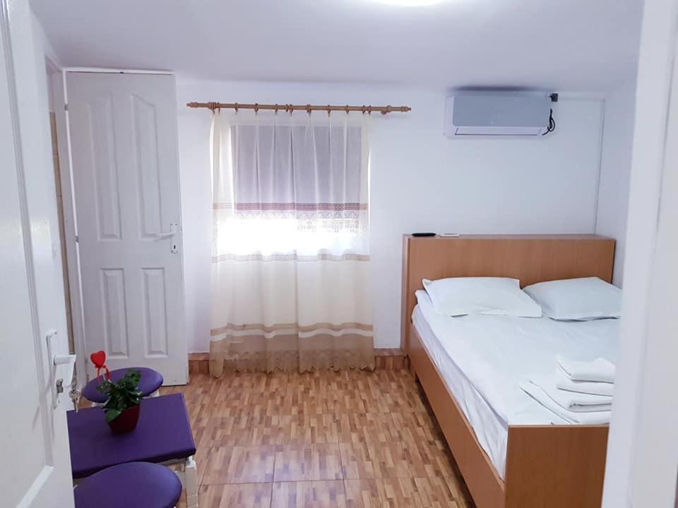 Апартаменты Casa Duminica Доуэ-Май Экстерьер фото